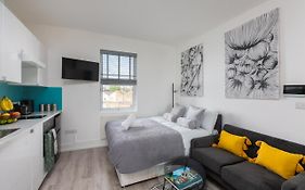 Cosy Central Studio Apartment Zone 2